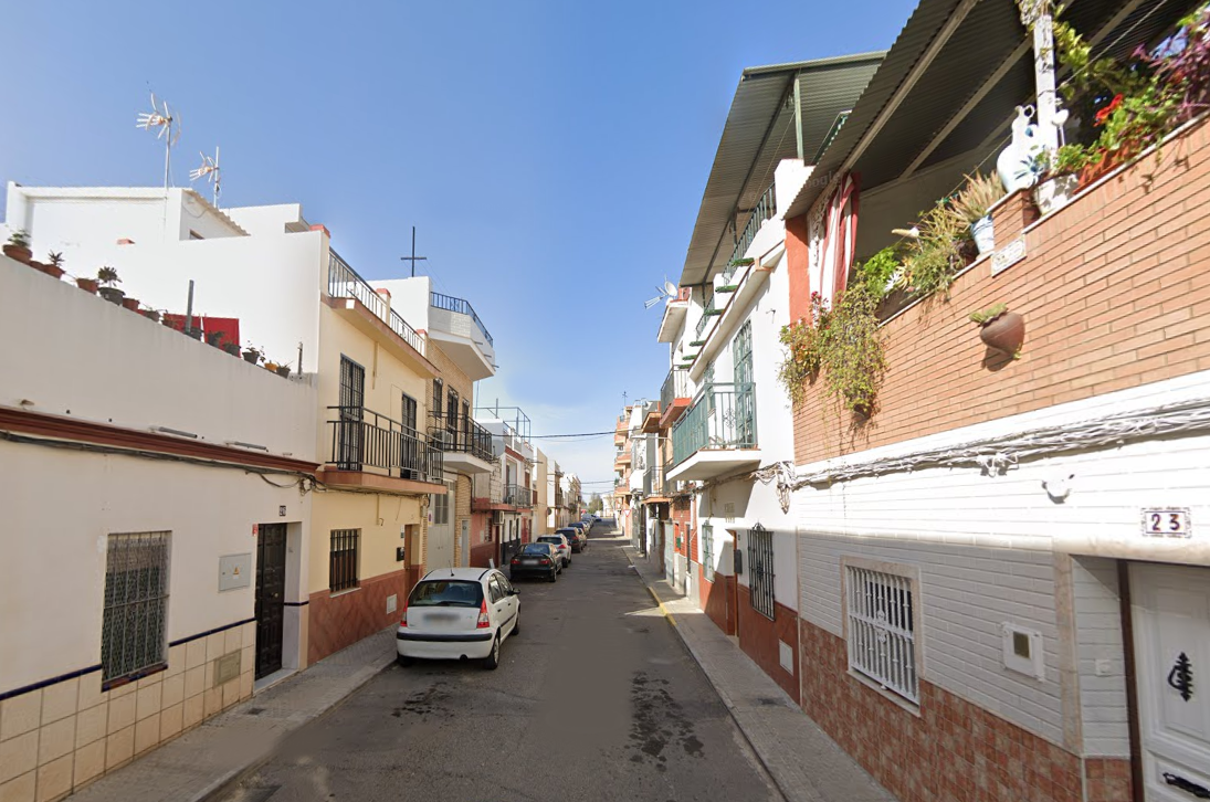 Exterior view of Single-family semi-detached for sale in  Sevilla Capital  with Terrace