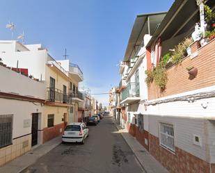 Exterior view of Single-family semi-detached for sale in  Sevilla Capital  with Terrace