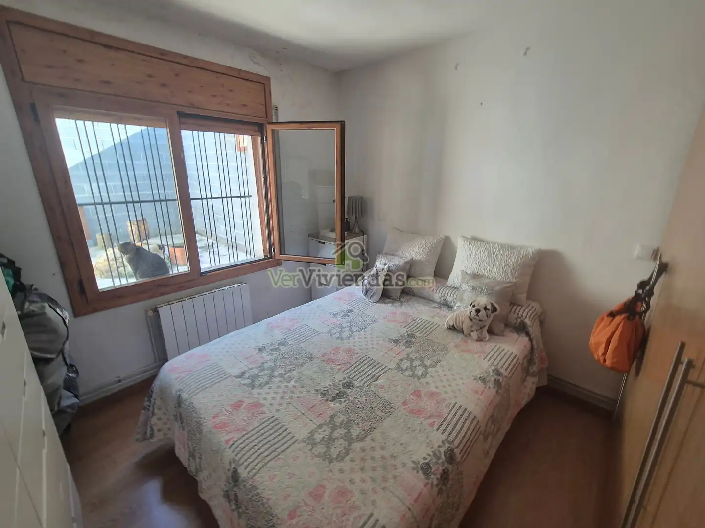 Habitación de Casa o chalet en venta en Corbera de Llobregat con Calefacción, Jardín privado y Parquet