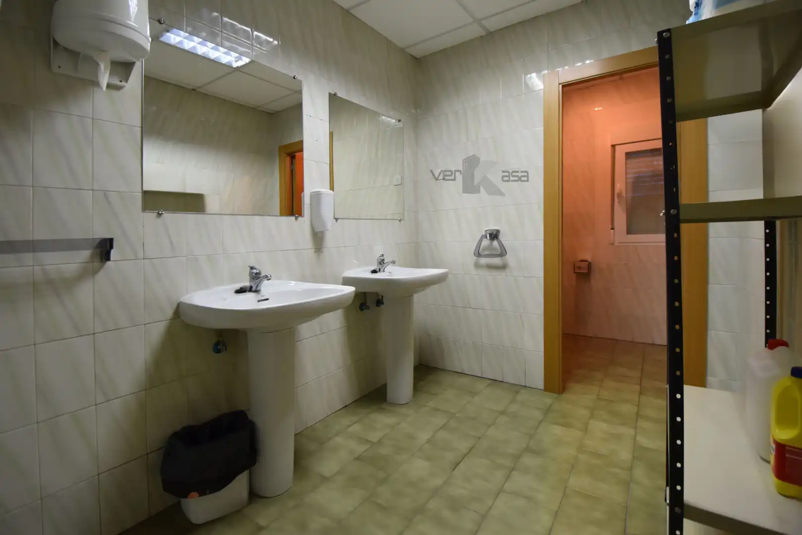 Baño de Nave industrial en venta en Pinto con Calefacción