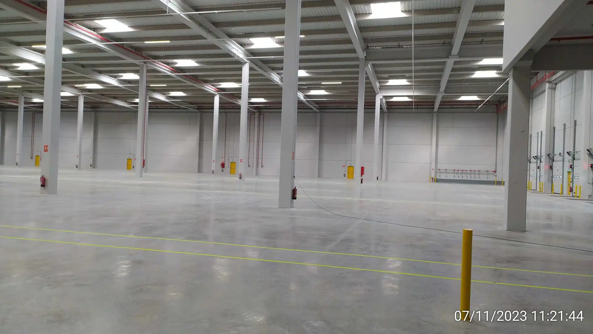 Nau industrial de lloguer en Sabadell amb Alarma