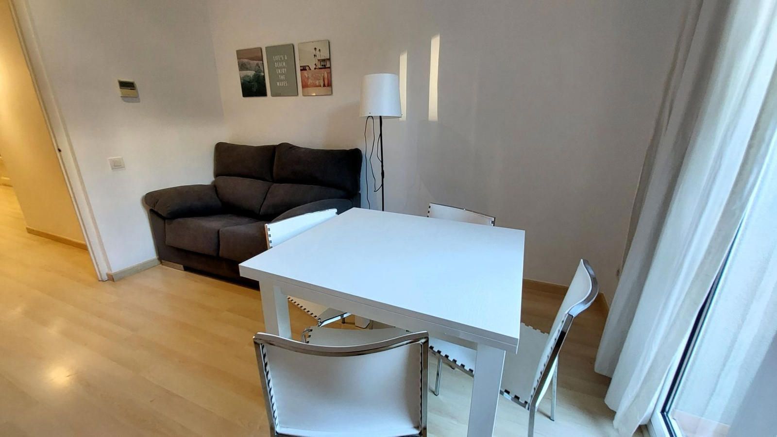 Dining room of Flat to rent in  Barcelona Capital  with Air Conditioner, Heating and Parquet flooring