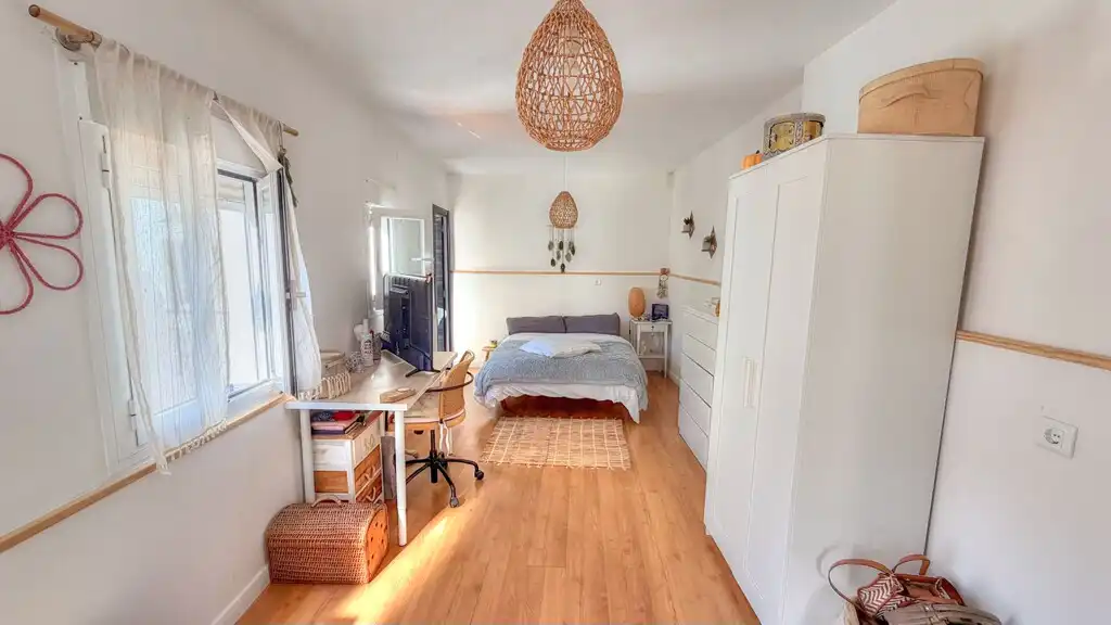 Dormitori de Finca rústica en venda en Vélez-Málaga amb Aire condicionat, Jardí privat i Terrassa