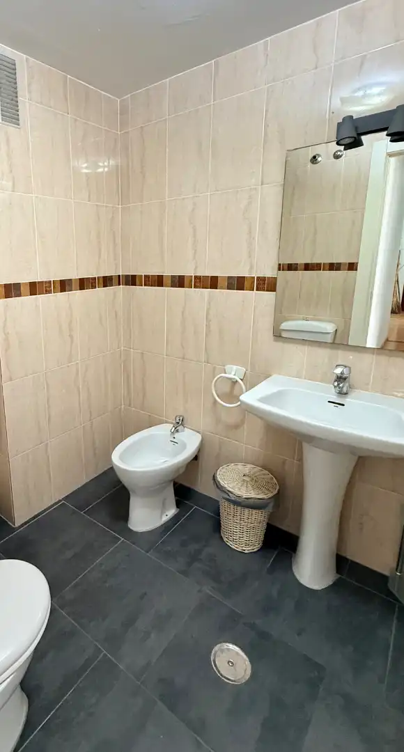 Baño de Piso en venta en Torremolinos con Aire acondicionado, Terraza y Trastero