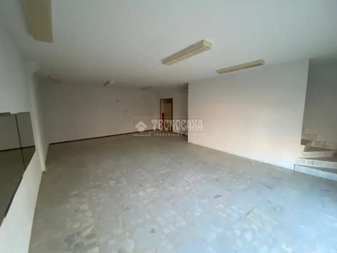 Commercial properties for sale in Cenicientos