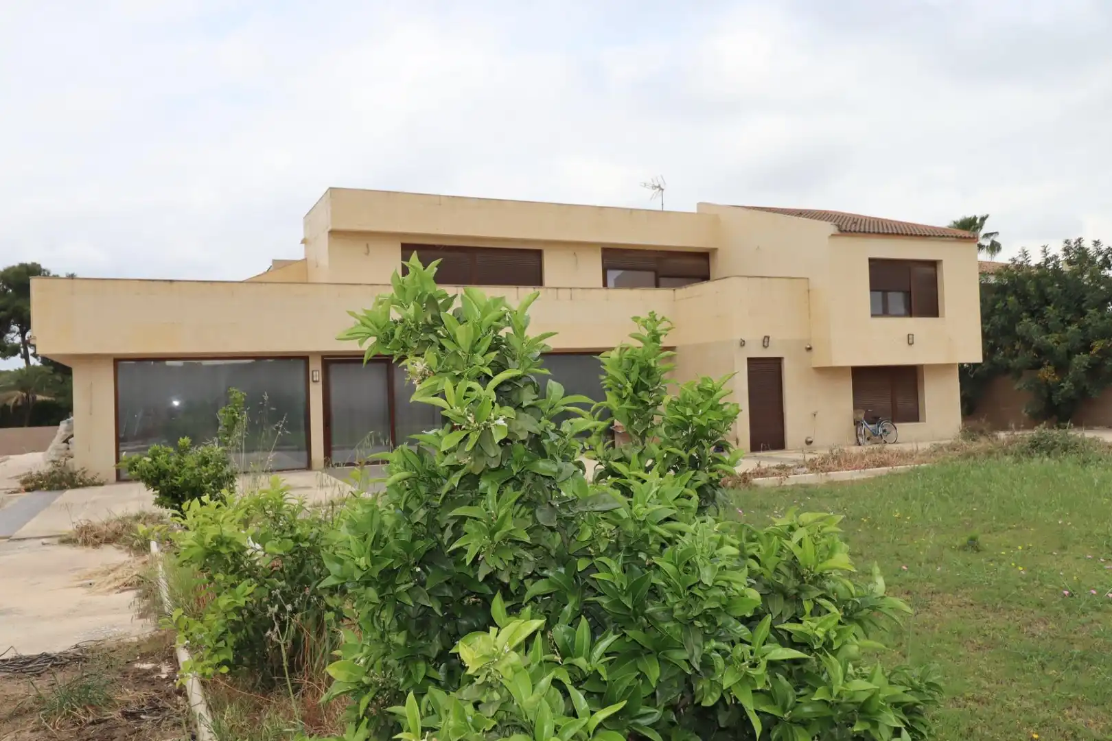 Vista exterior de Casa o chalet en venta en Godella con Aire acondicionado, Piscina y Alarma