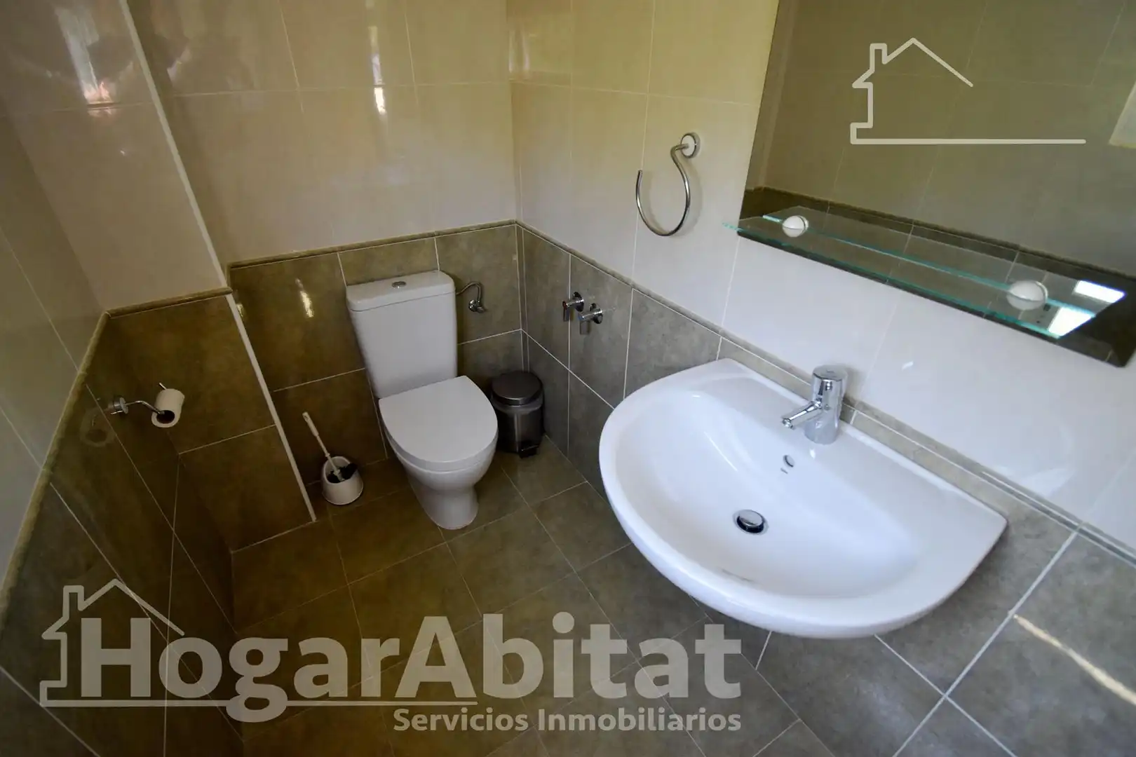 Bathroom of Houses for sale in Torrent  with Air Conditioner, Heating and Private garden