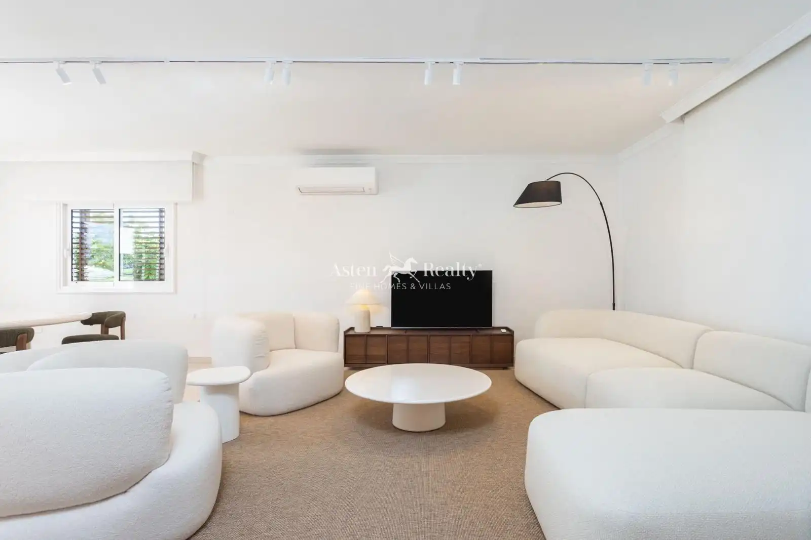 Casa con piscina en venta en Samarin, imagen 24