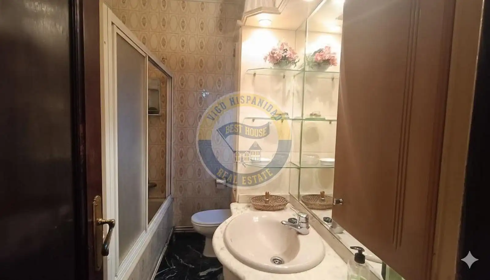 Bathroom of Houses for sale in Vigo   with Private garden