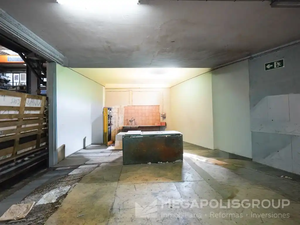 Nave industrial in vendita a Calle Josep Finestres, imagen 40