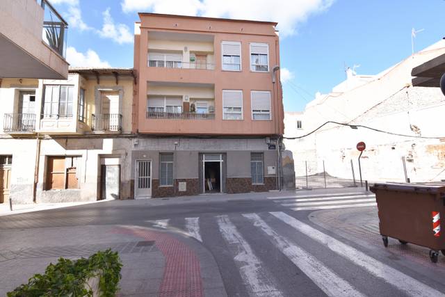 Local comercial en Venta en CL JARDINES en Centro