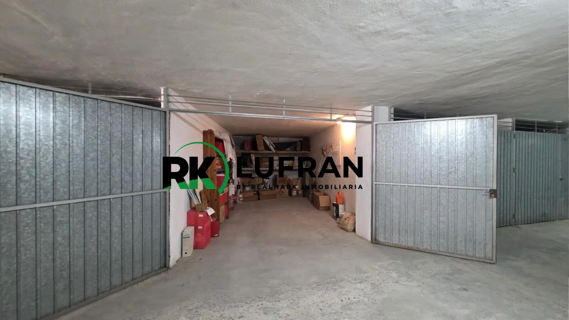 Parkplatz von Wohnung zum Verkauf in El Campello mit Klimaanlage, Privatgarten und Terrasse