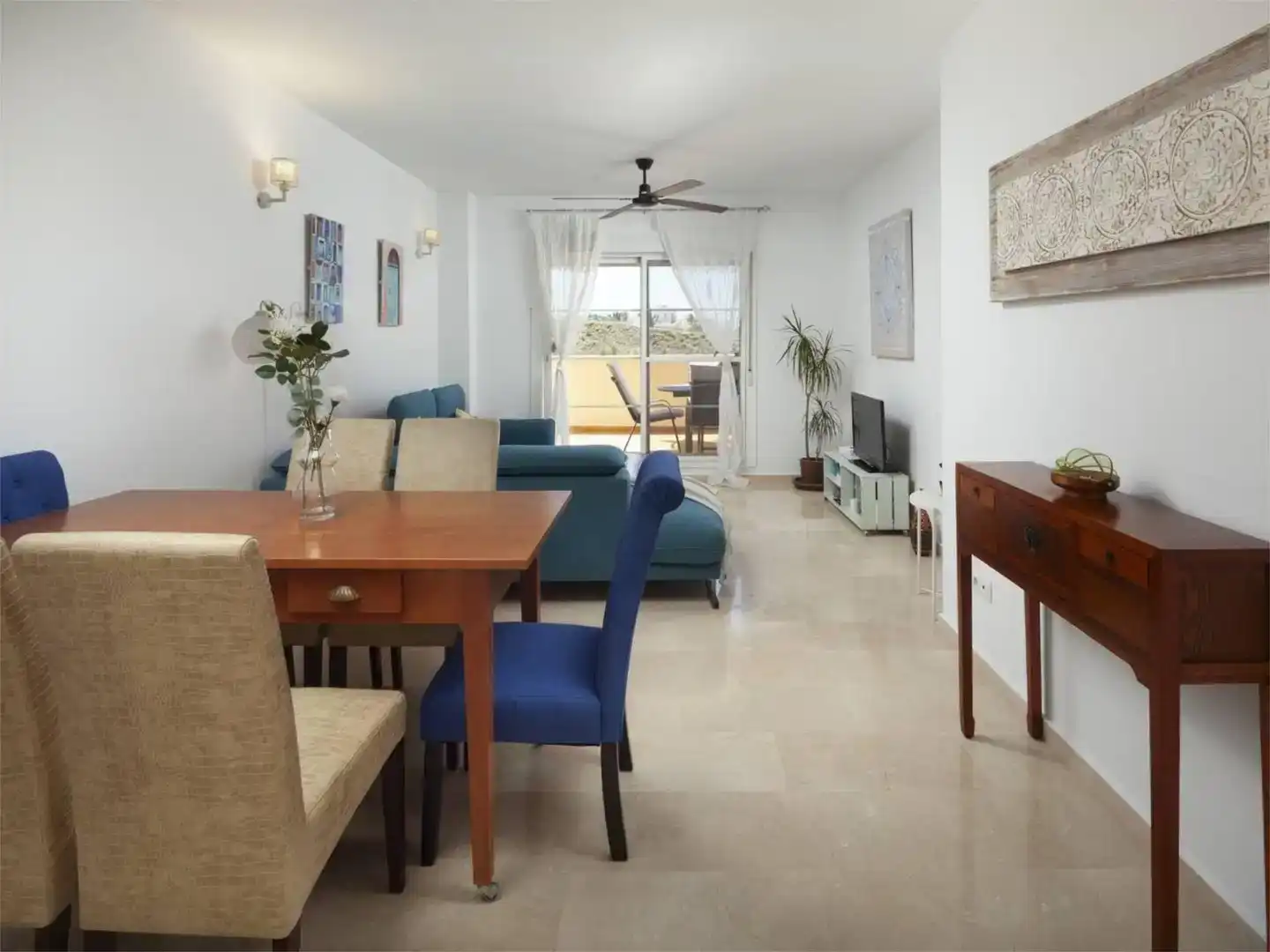 Sala de estar de Piso de alquiler en Vélez-Málaga con Aire acondicionado, Piscina y Amueblado
