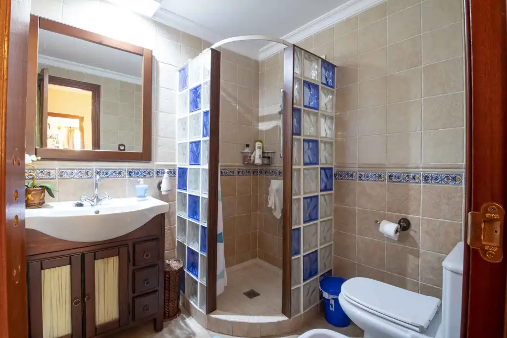 Casa rústica con piscina en venta en Riogordo, imagen 8