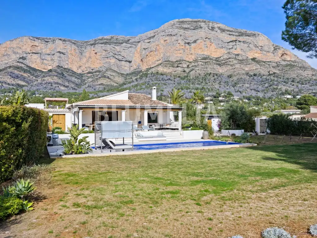 Vista exterior de Casa o chalet en venta en Jávea / Xàbia con Aire acondicionado, Jardín privado y Terraza