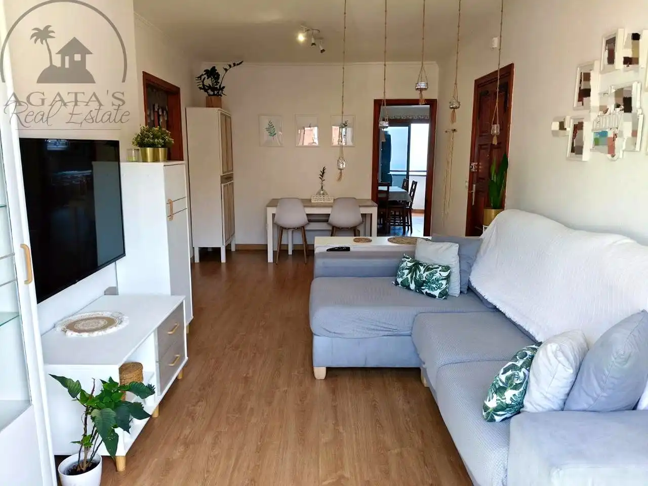 Sala d'estar de Pis en venda en Icod de los Vinos amb Traster i Balcó