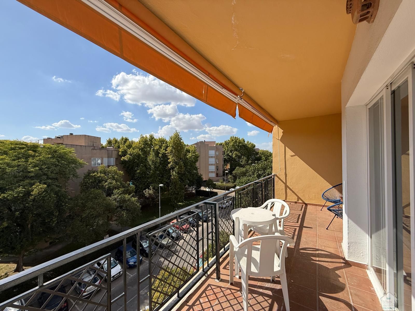 Terrassa de Pis de lloguer en Mairena del Aljarafe amb Aire condicionat, Terrassa i Moblat