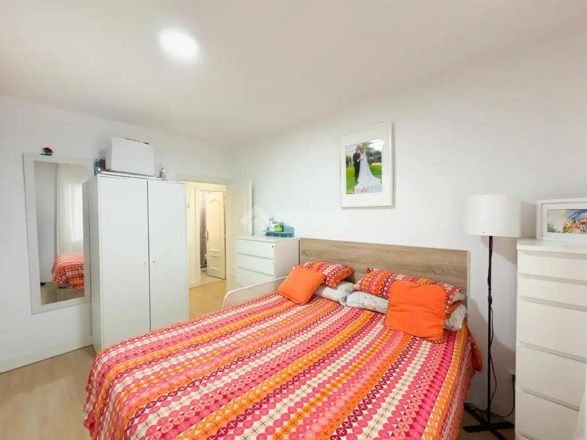 Bedroom of Flat for sale in Alcalá de Henares