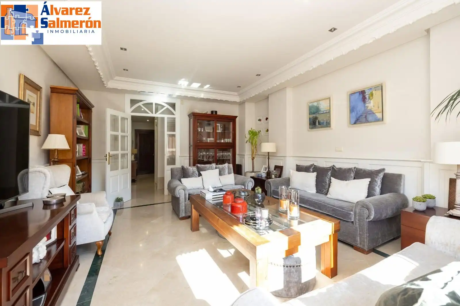 Sala de estar de Casa adosada en venta en Granada con Aire acondicionado, Calefacción y Terraza