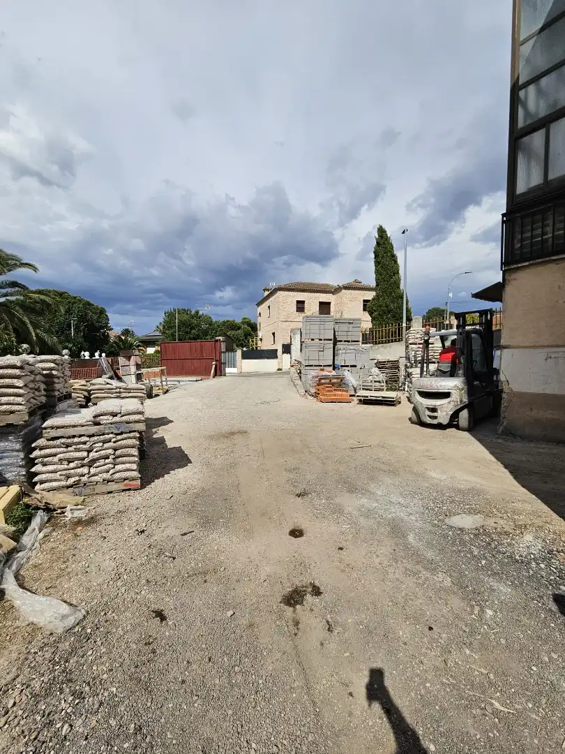 Houses for sale in Casarrubios del Monte  with Air Conditioner and Furnished