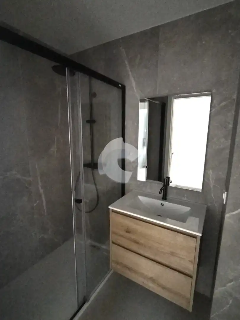 Bany de Dúplex en venda en A Coruña Capital  amb Calefacció