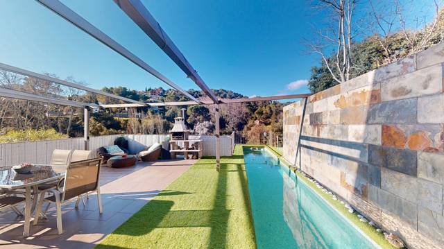 Casa-chalet en Venta en Castellví de Rosanes