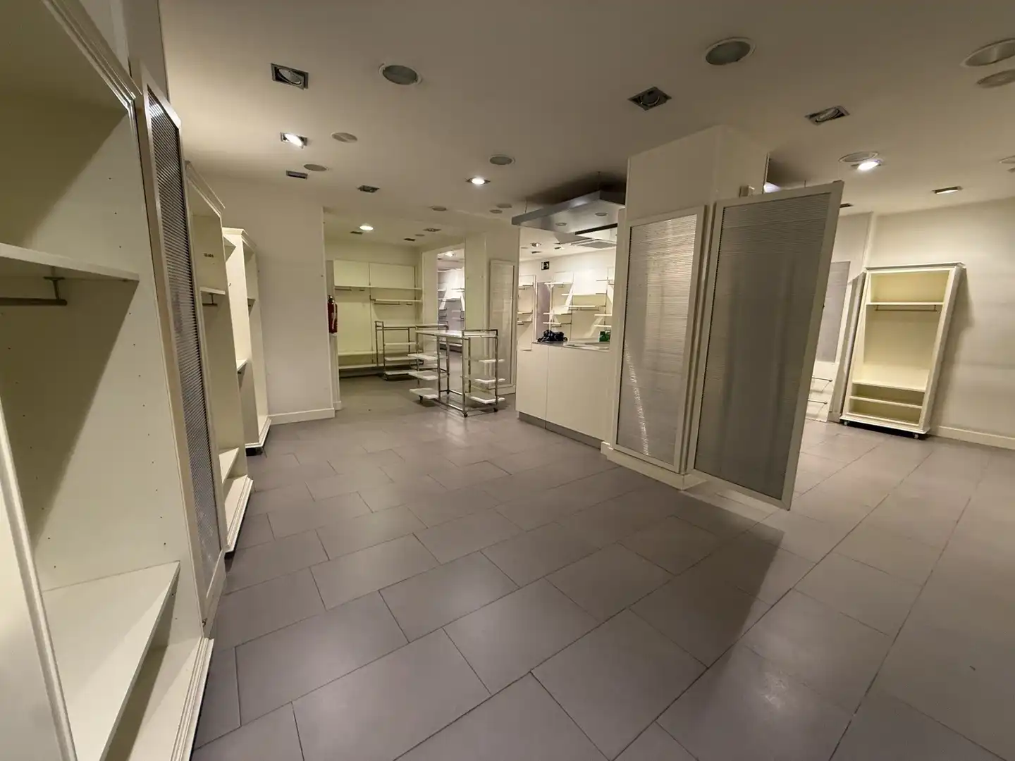 Locale commerciale in affitto a Centro ciudad, imagen 9
