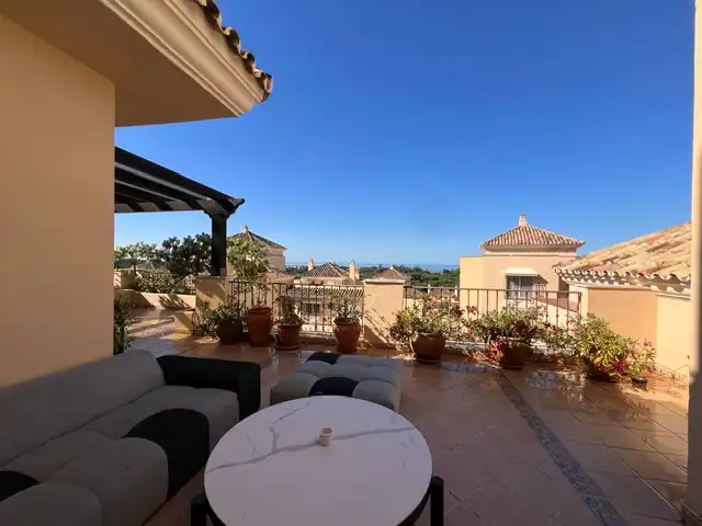 Terrasse von Dachboden zum Verkauf in Marbella mit Klimaanlage, Heizung und Terrasse