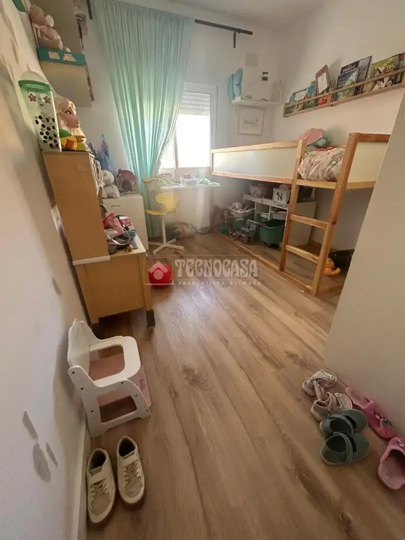 Bedroom of Flat for sale in Sevilla  with Terrace