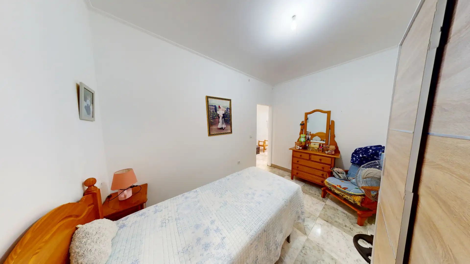 Habitación de Casa adosada en venta en Torrevieja con Jardín privado y Amueblado