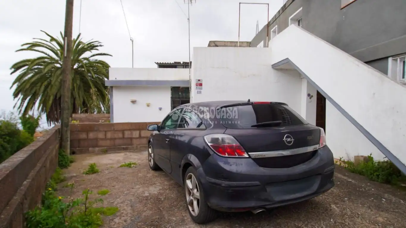 Vista exterior de Casa adosada en venta en Tacoronte