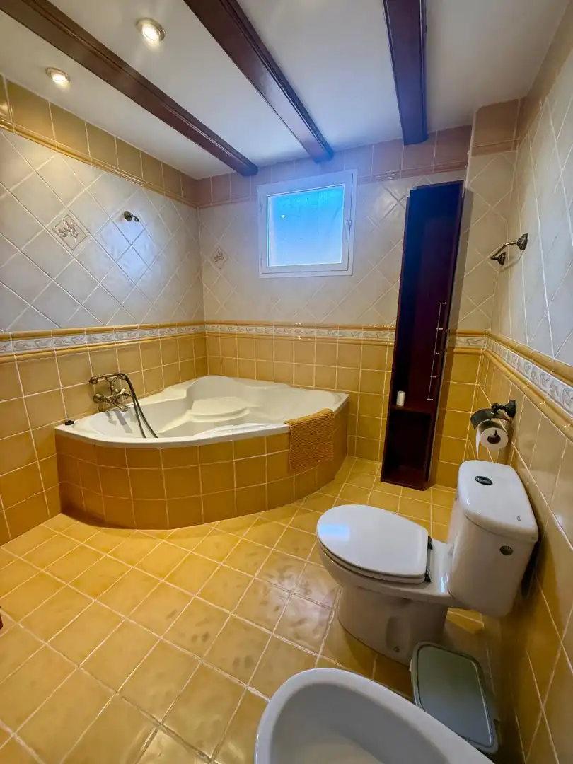 Baño de Casa adosada en venta en Sedaví con Amueblado