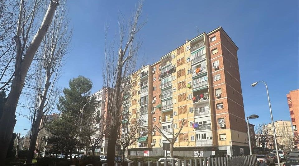 Vista exterior de Apartamento en venta en  Madrid Capital