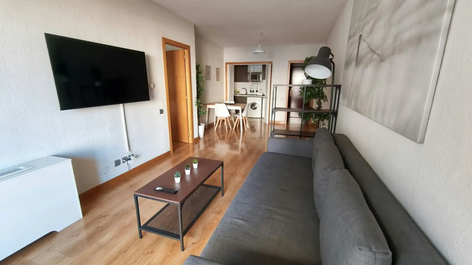 Living room of Flat for rent in Madrid  with Air Conditioner, Heating and Private garden