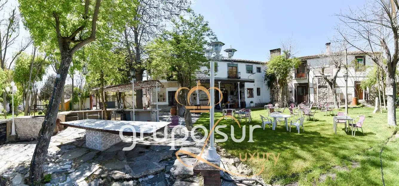 Country homes for sale in Olmedo  with Heating, Private garden and Parquet flooring
