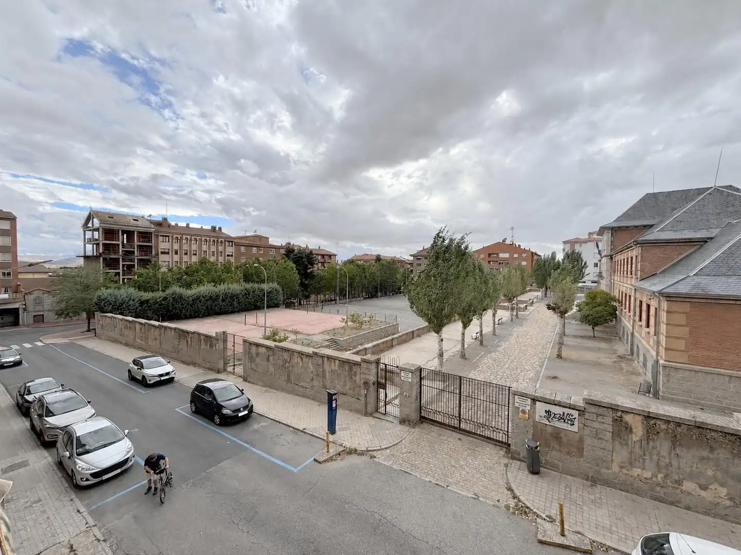 Exterior view of Flat for sale in Ávila