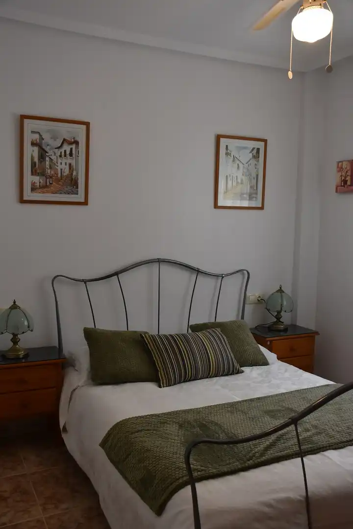 Habitación de Dúplex en venta en Orihuela con Terraza, Piscina y Amueblado