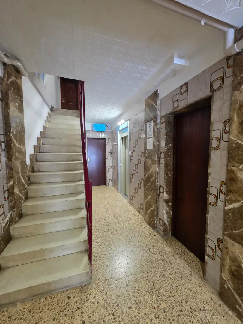 Wohnung zum Verkauf in Tarragona mit Klimaanlage, Heizung und Terrasse