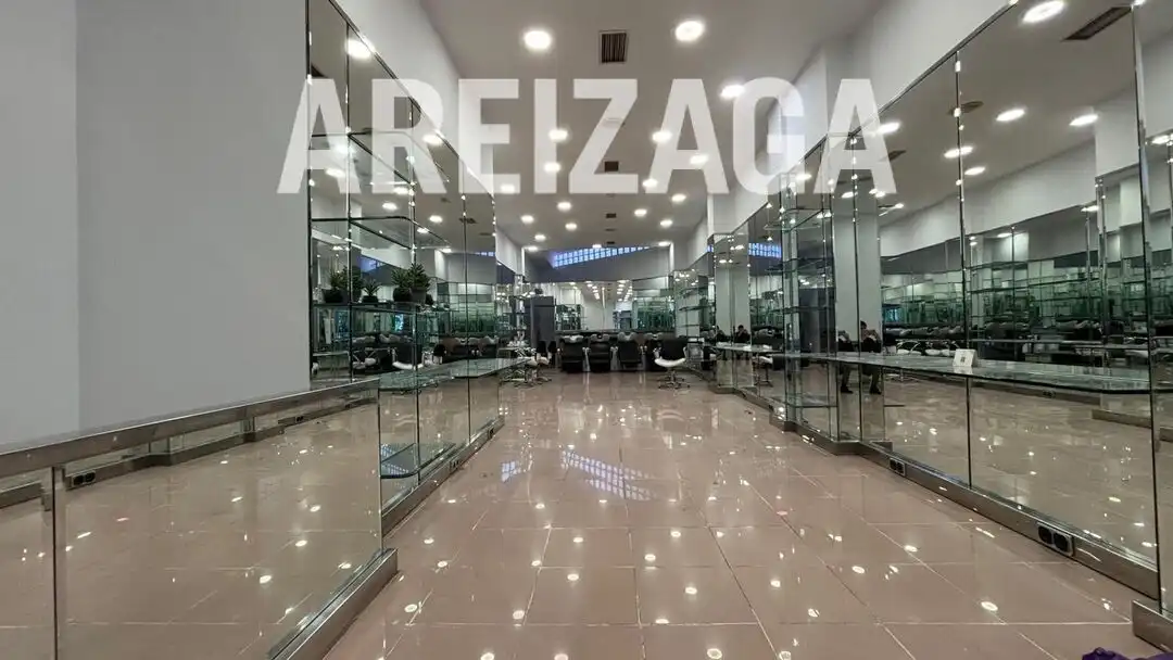 Local comercial en alquiler en Etxaide Kalea 4, imagen 6