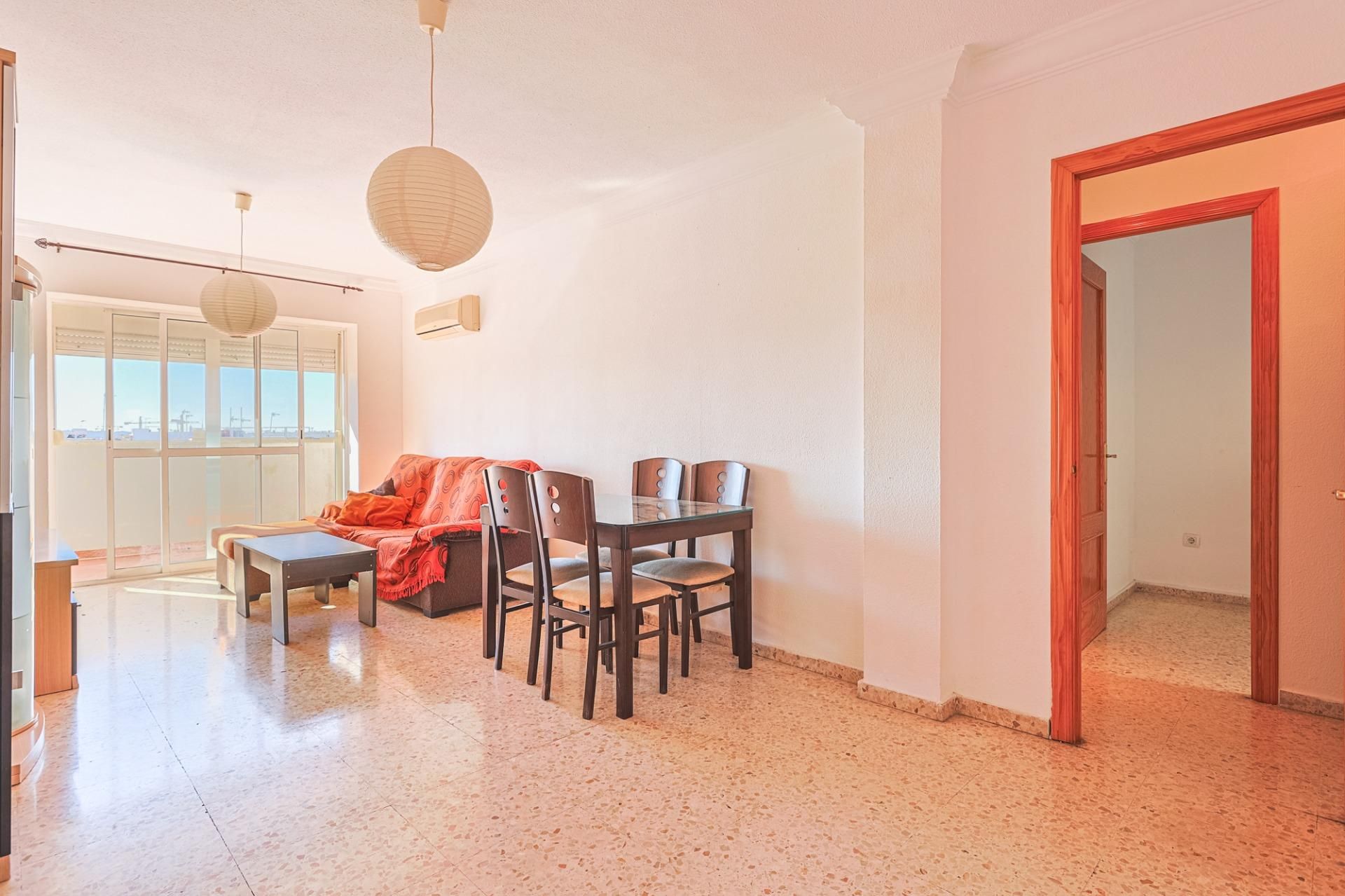 Living room of Flat for sale in  Sevilla Capital