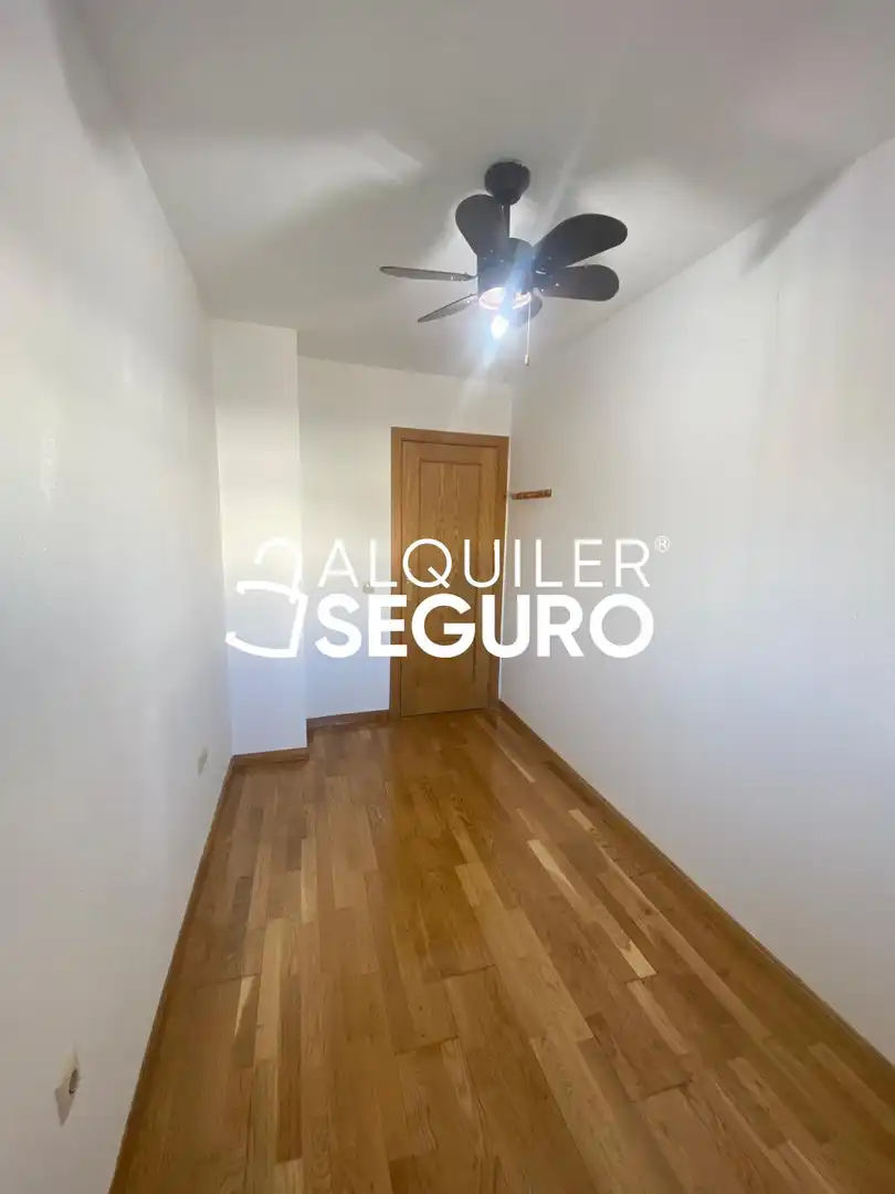 Schlafzimmer von Wohnung zur Miete in Guadalajara mit Klimaanlage, Heizung und Schwimmbad