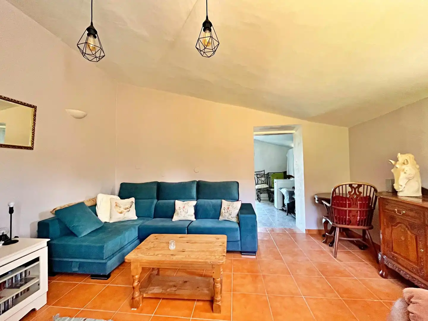 Houses for sale in Flix