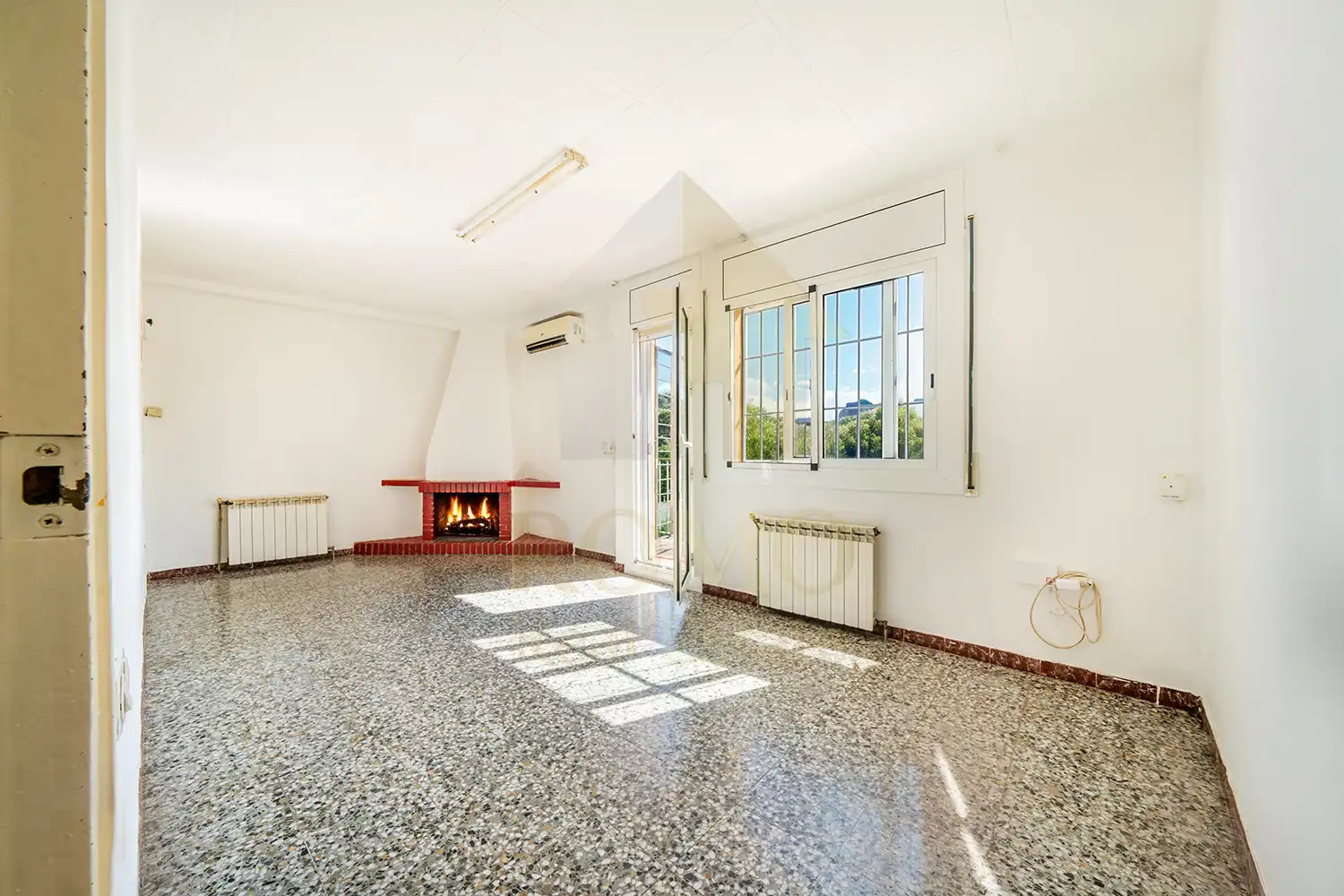 Sala de estar de Casa o chalet en venta en Lliçà d'Amunt con Calefacción, Jardín privado y Terraza