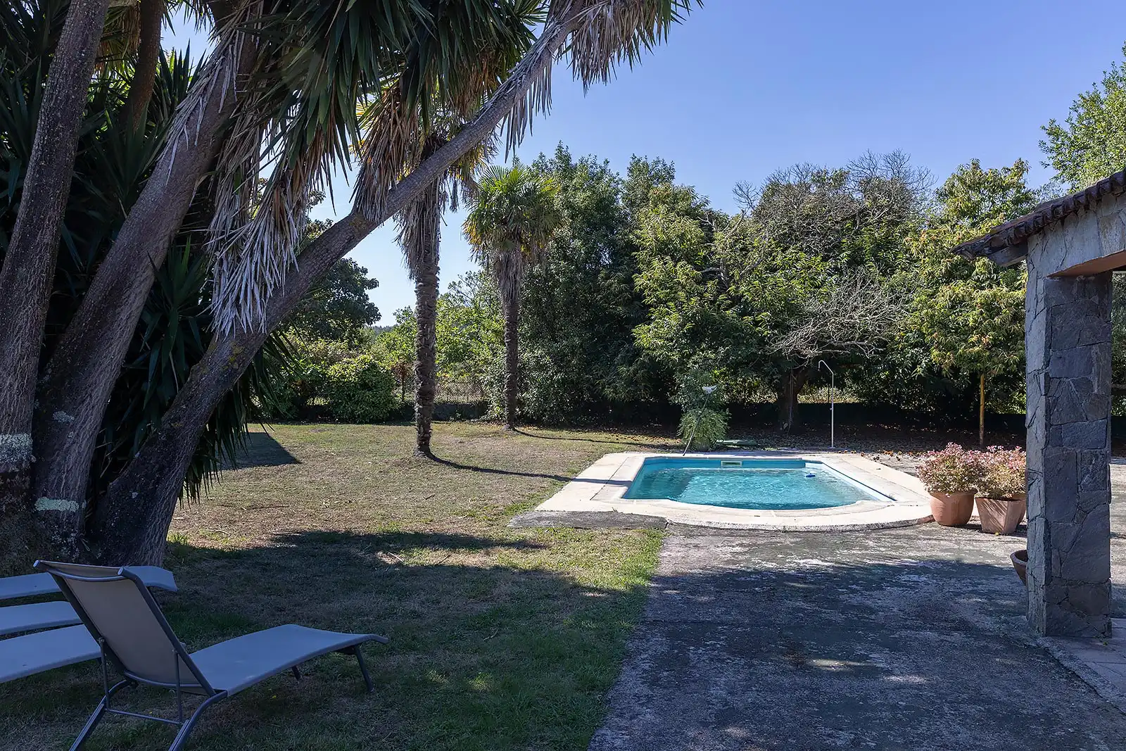 Piscina de Casa o chalet en venta en Oleiros con Calefacción, Jardín privado y Piscina