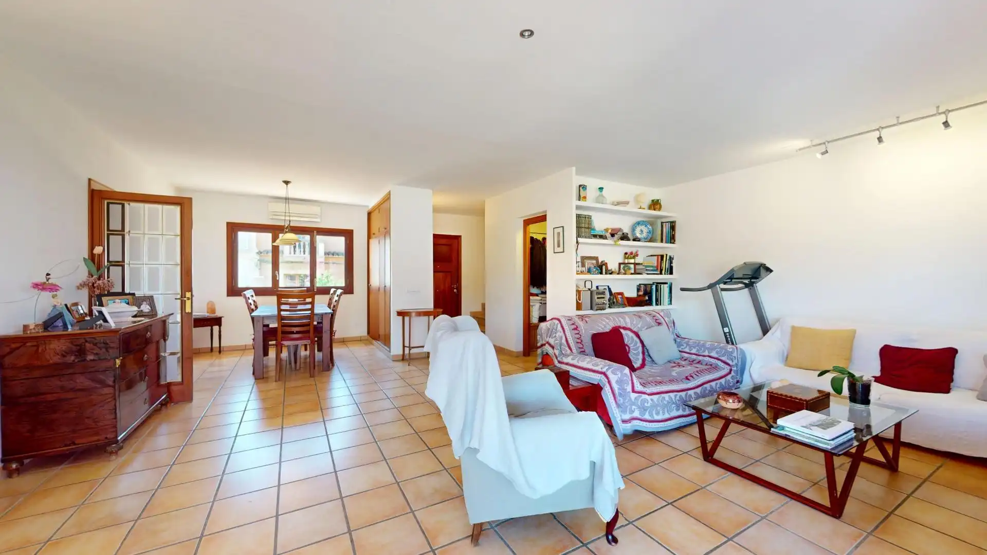 Sala d'estar de Casa o xalet en venda en  Palma de Mallorca amb Aire condicionat, Jardí privat i Terrassa