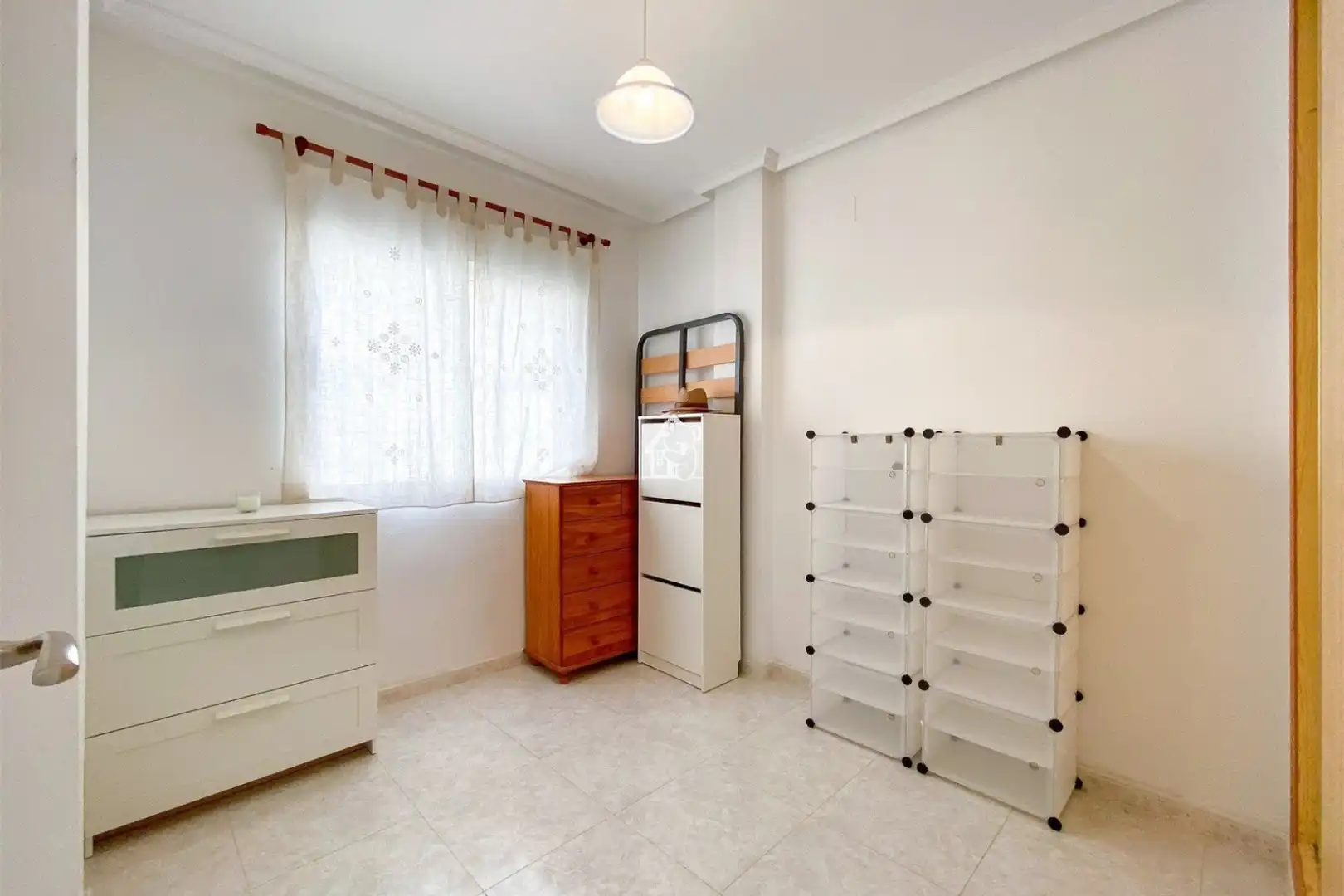 Dormitori de Casa adosada en venda en Torrevieja amb Aire condicionat, Jardí privat i Terrassa