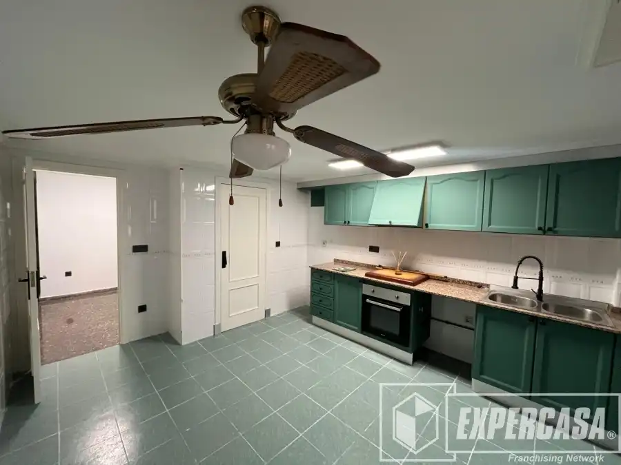 Flat with lift for sale in Zona Avenida al Vedat, imagen 3