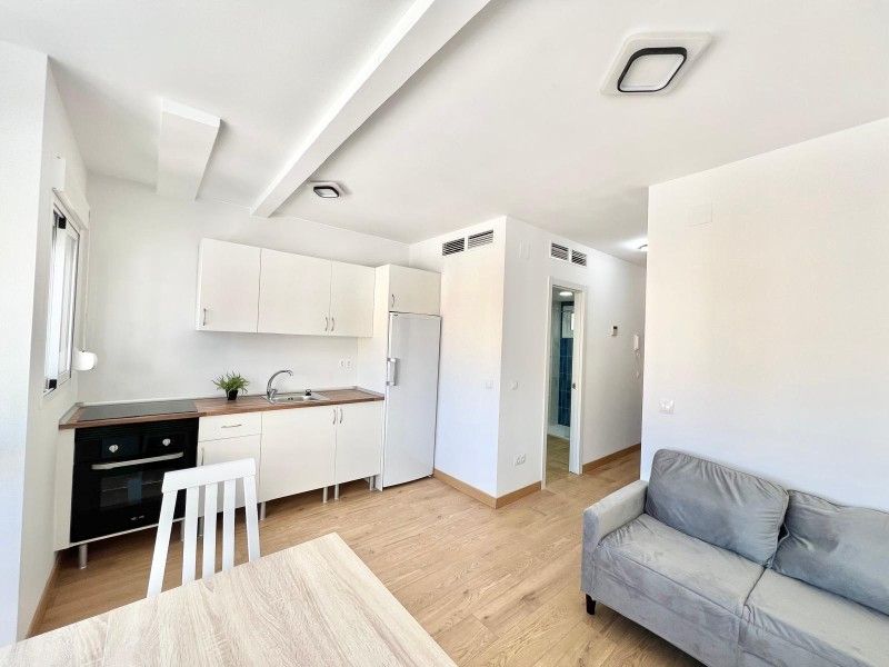 Cuina de Pis en venda en Torremolinos amb Aire condicionat, Parquet i Piscina
