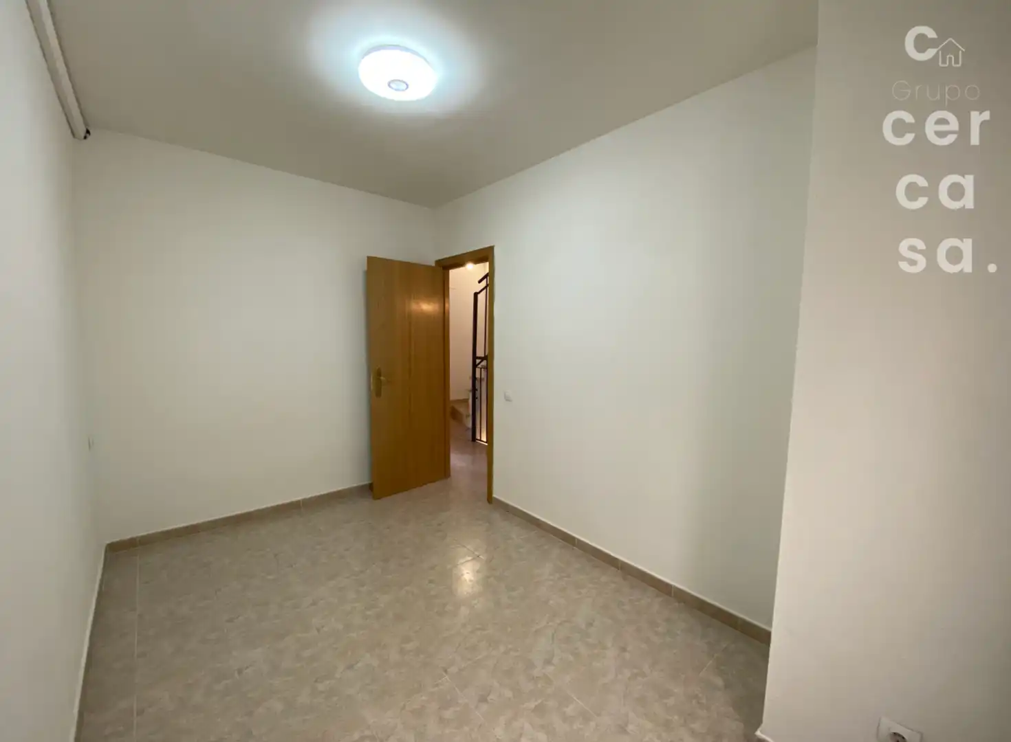 Habitación de Casa adosada en venta en Tavernes Blanques con Terraza, Trastero y Balcón