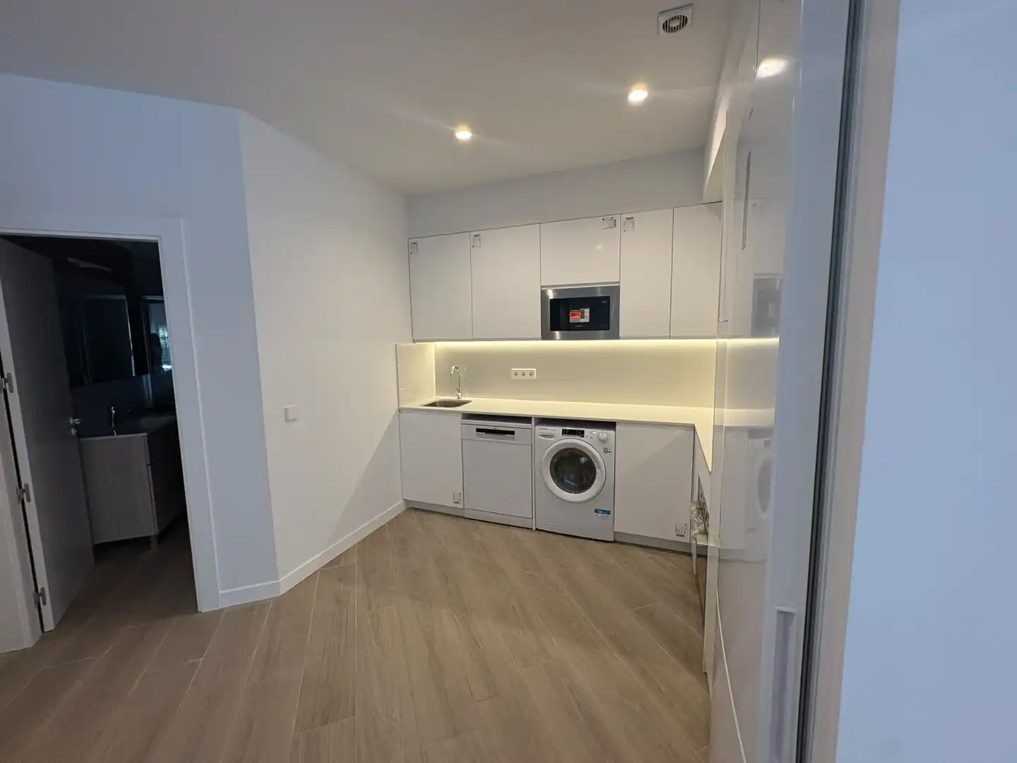 Cocina de Piso de alquiler en Madrid con Aire acondicionado, Calefacción y Balcón
